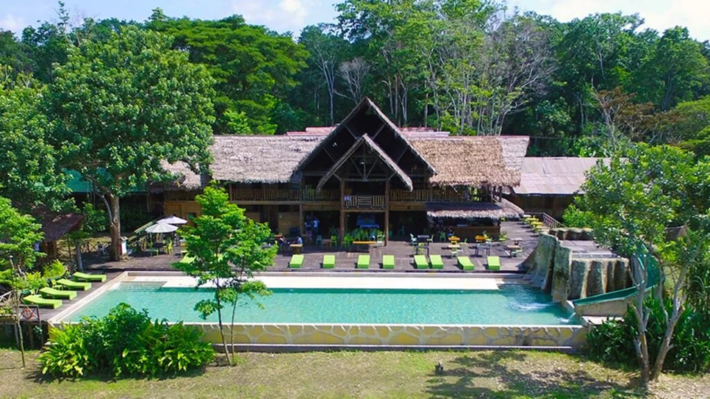 fachada-min